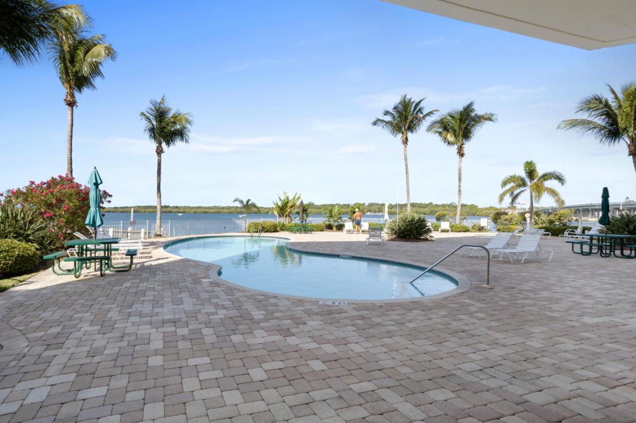 Oceanfront Luxury Condo! Mins To Beach! Rum Bar Next Door! Сент-Питерсберг Экстерьер фото